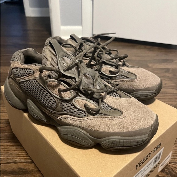 adidas gazelle silver green womens Adidas Yeezy 500 Clay Brown